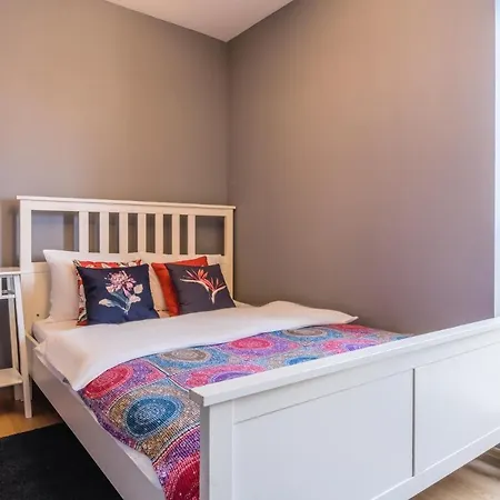 شقة Flat 10 Min To Vadistanbul Mall And Ataturk Forest *