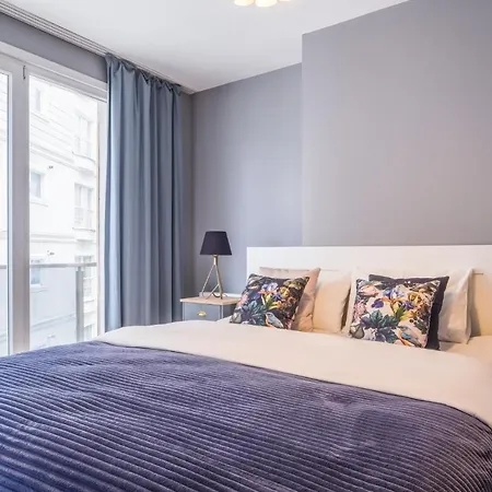 Flat 10 Min To Vadistanbul Mall And Ataturk Forest اسطنبول