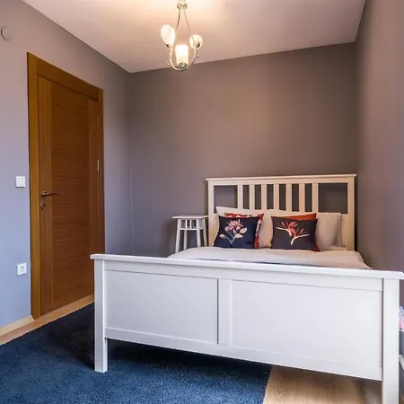 شقة Flat 10 Min To Vadistanbul Mall And Ataturk Forest اسطنبول