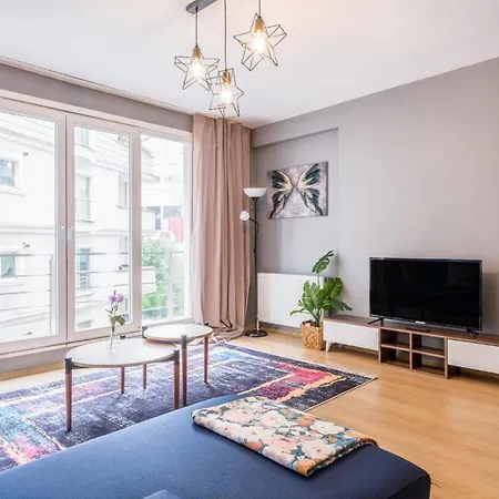 Flat 10 Min To Vadistanbul Mall And Ataturk Forest Apartment