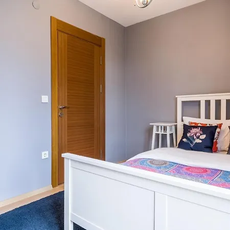 Flat 10 Min To Vadistanbul Mall And Ataturk Forest Apartment