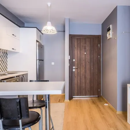 Flat 10 Min To Vadistanbul Mall And Ataturk Forest Apartment *